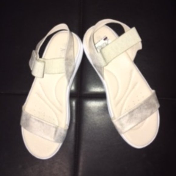(NEW) Nature Breeze Champagne Comfort Sandals - Size 10 - Picture 2 of 8